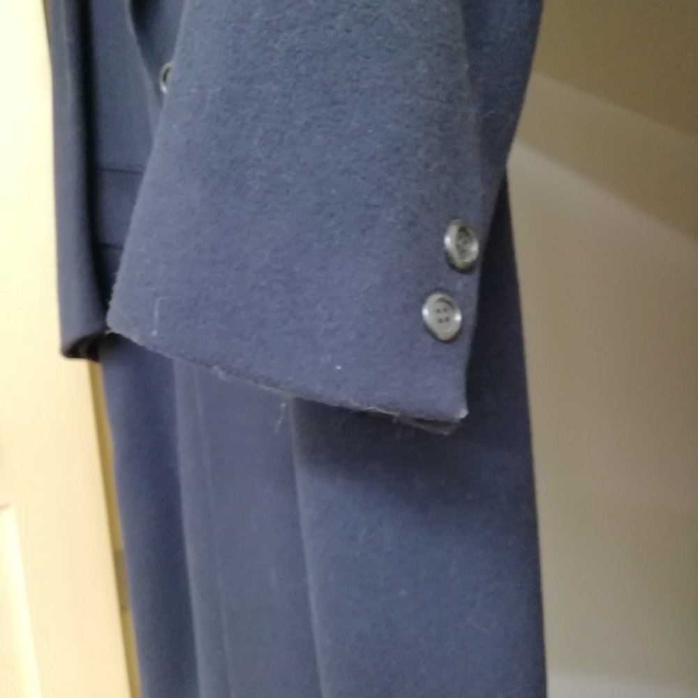 Coat - image 2